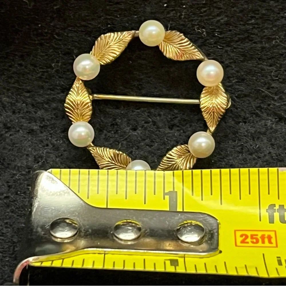 Vintage 12 KT GF Round Leaf and Pearl Brooch